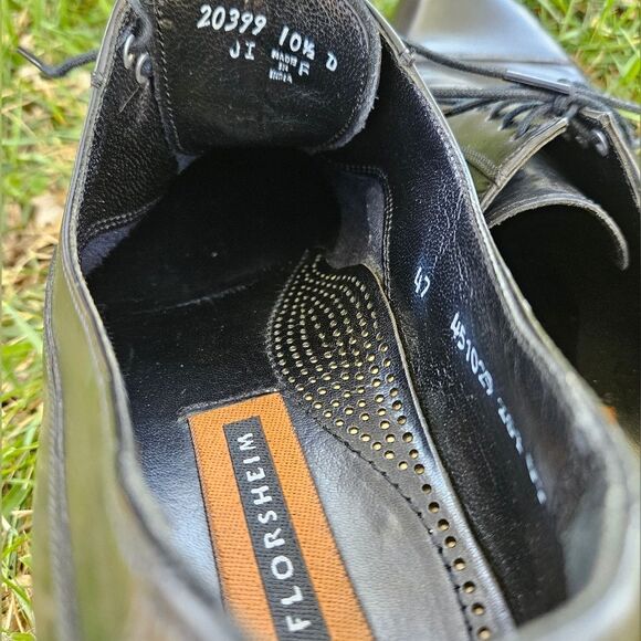 Florsheim Classic Black Oxfords Size 10.5 main image 6